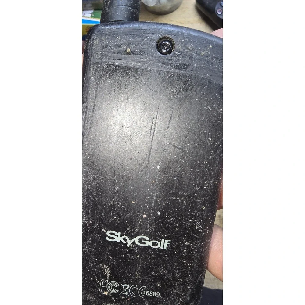 black SkyCaddie SGX handheld golf GPS rangefinder